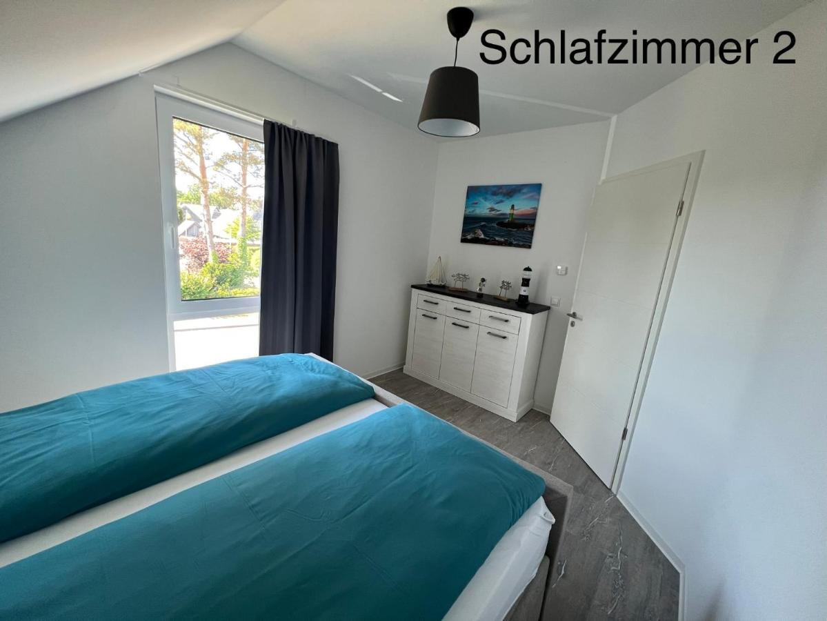Doppelhaushaelfte Mit Terrasse Villa Elmenhorst/Lichtenhagen Exterior photo